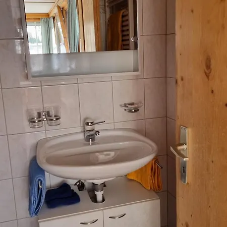 Zur Stilli Dorf 여관