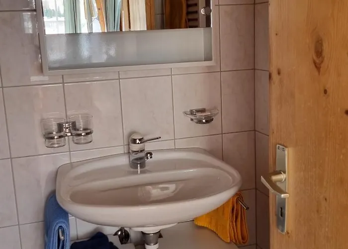 Zur Stilli Dorf Zajazd