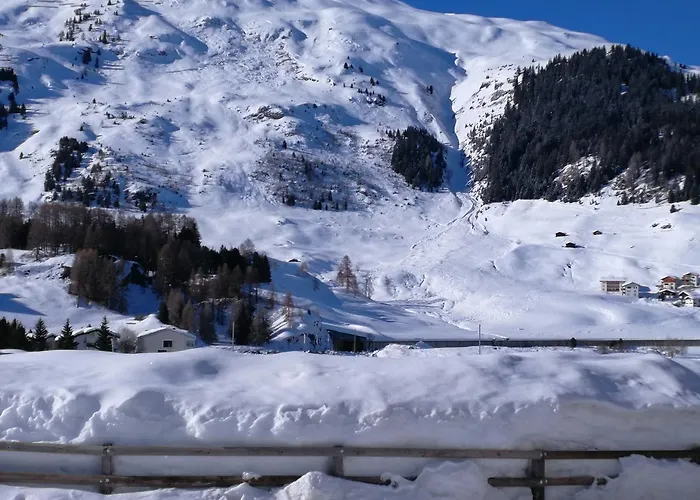 Zur Stilli Dorf Zajazd