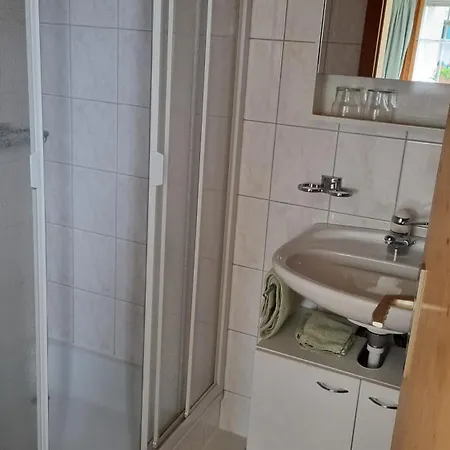 Zur Stilli Dorf Fogadó *